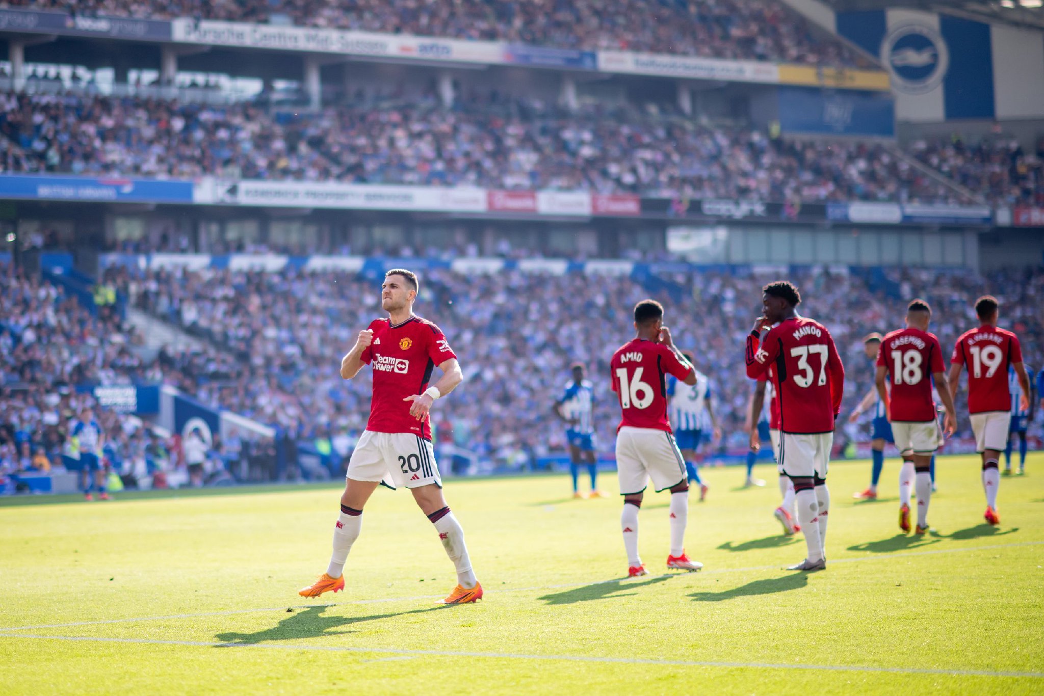 貼近自我內 貼近自我內