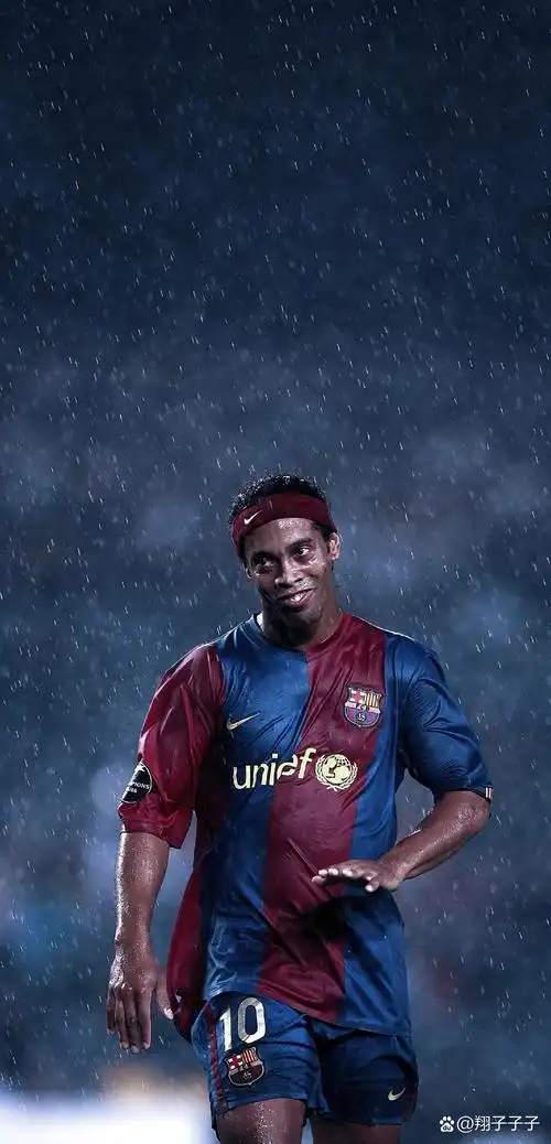 他每天凌晨 他每天凌晨